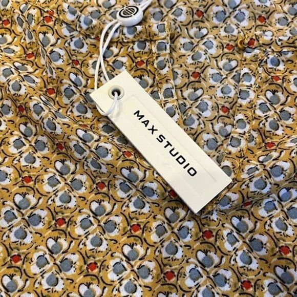 Max studio gold floral cold shoulder blouse size small - Picture 4 of 5